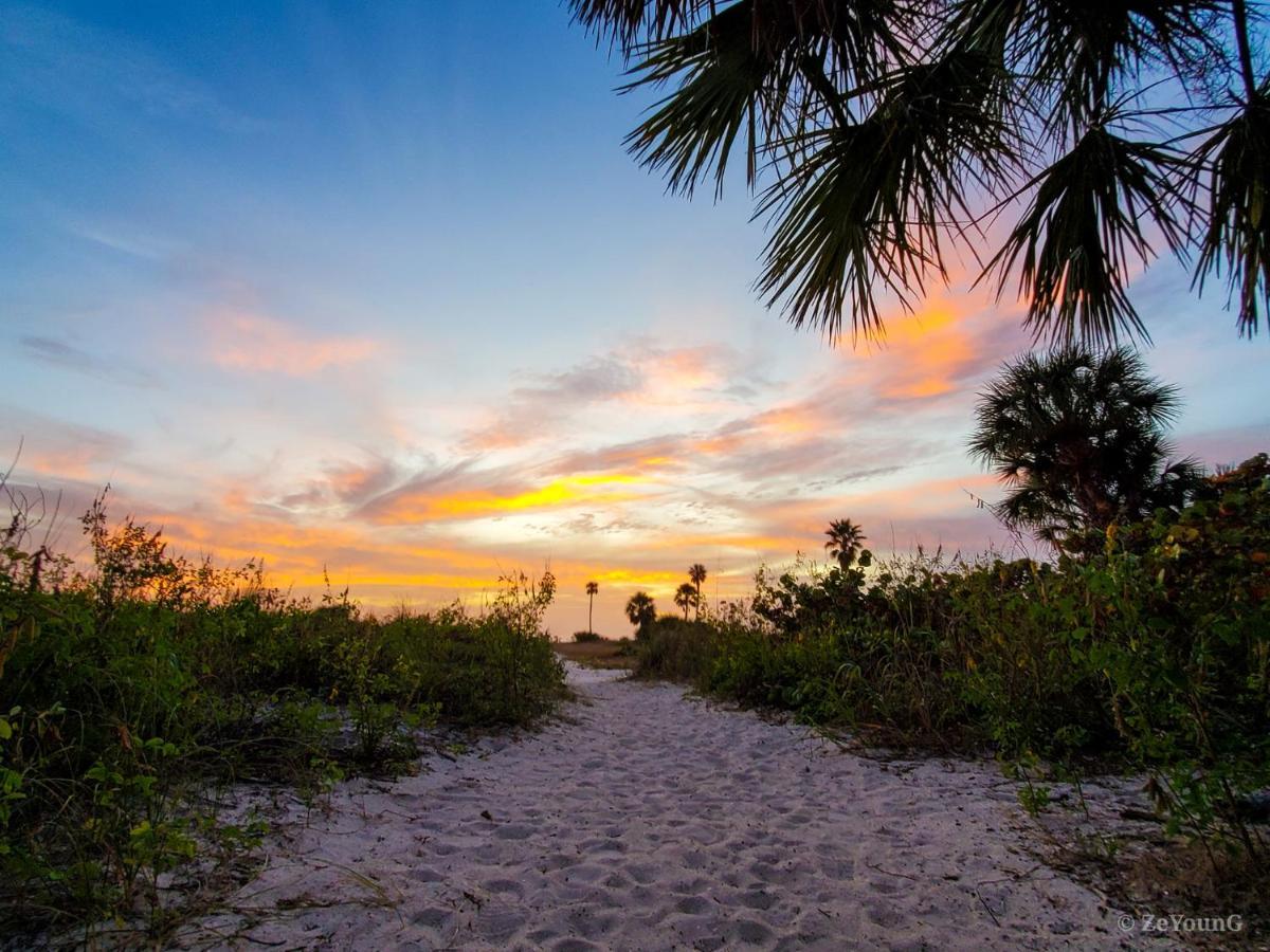 Affordable Beach Condos - One Bedroom Dlx Condos St. Pete Beach Bagian luar foto